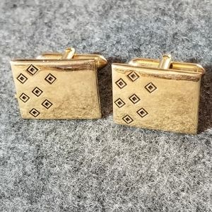 Vintage Swank cuff links gold tone diamond design cufflinks